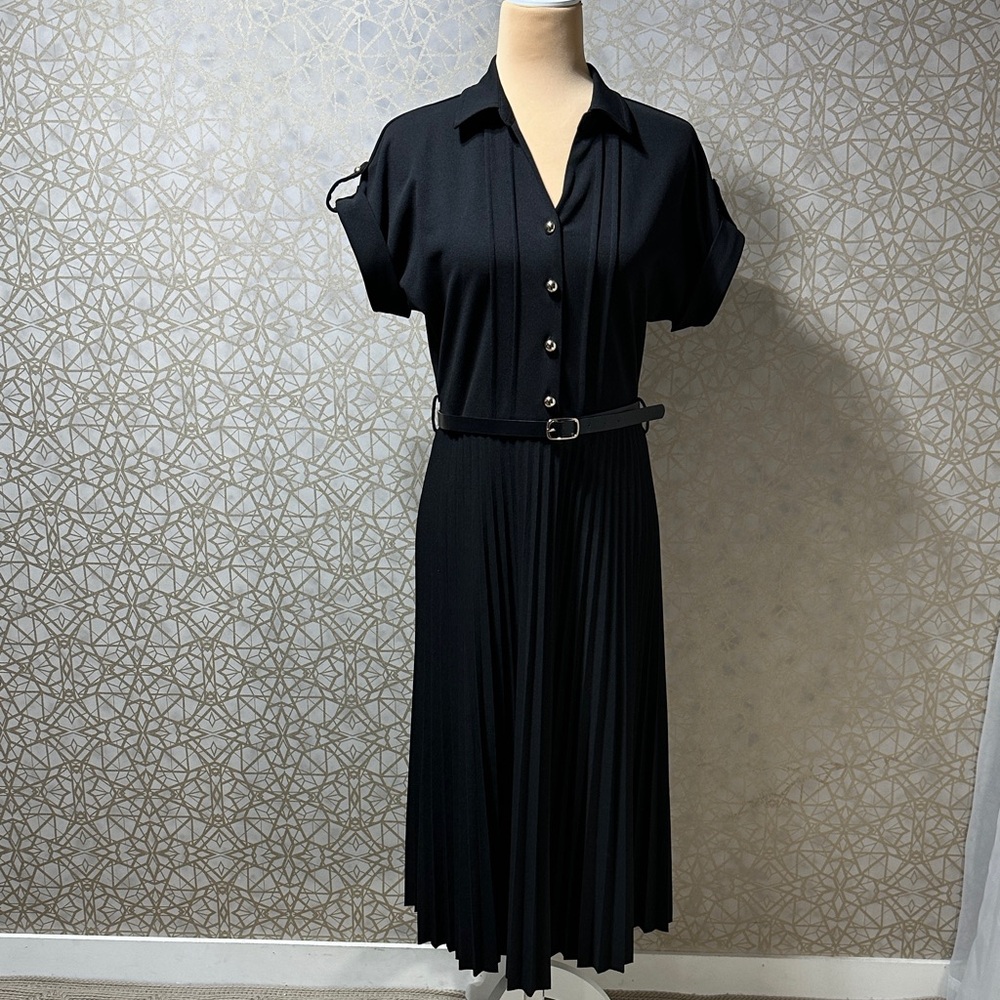 Chic Black Button-Up Midi Dress